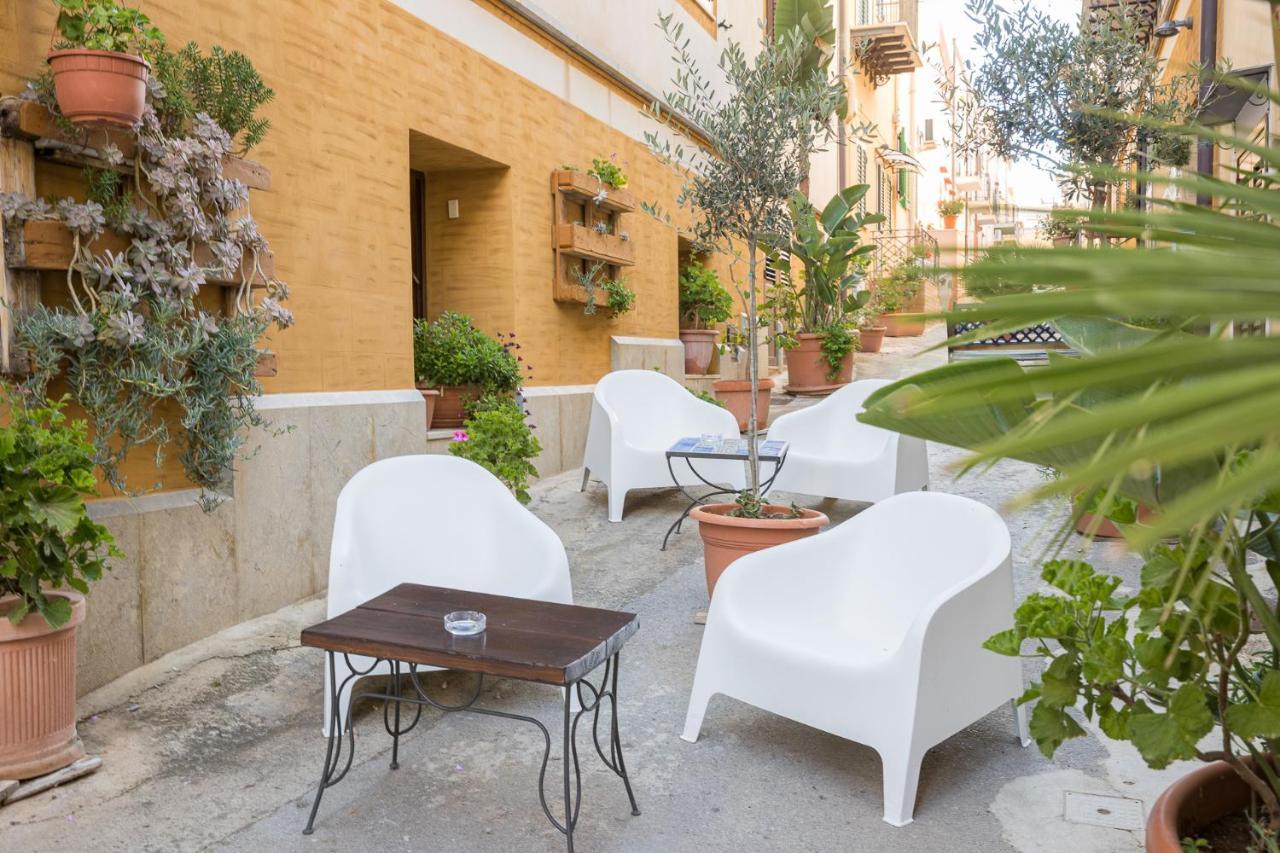 Isola di Ustica Hotel Clelia מראה חיצוני תמונה