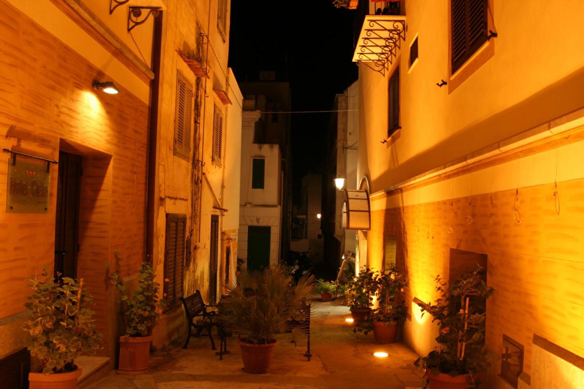 Isola di Ustica Hotel Clelia מראה חיצוני תמונה