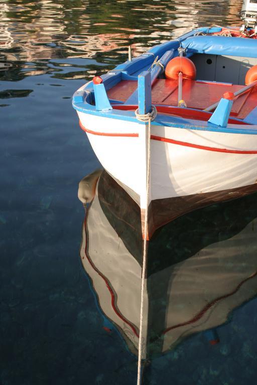 Isola di Ustica Hotel Clelia מראה חיצוני תמונה